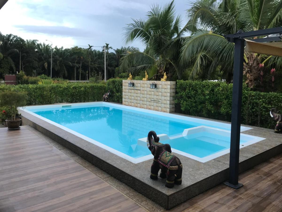 Pajaree And Udo'S Happy Homestay Trang Exterior photo
